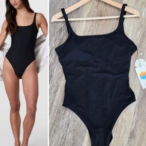 Vuori Encinitas One Piece Women's Swimsuit NWT Black Bikini Athletic Summer